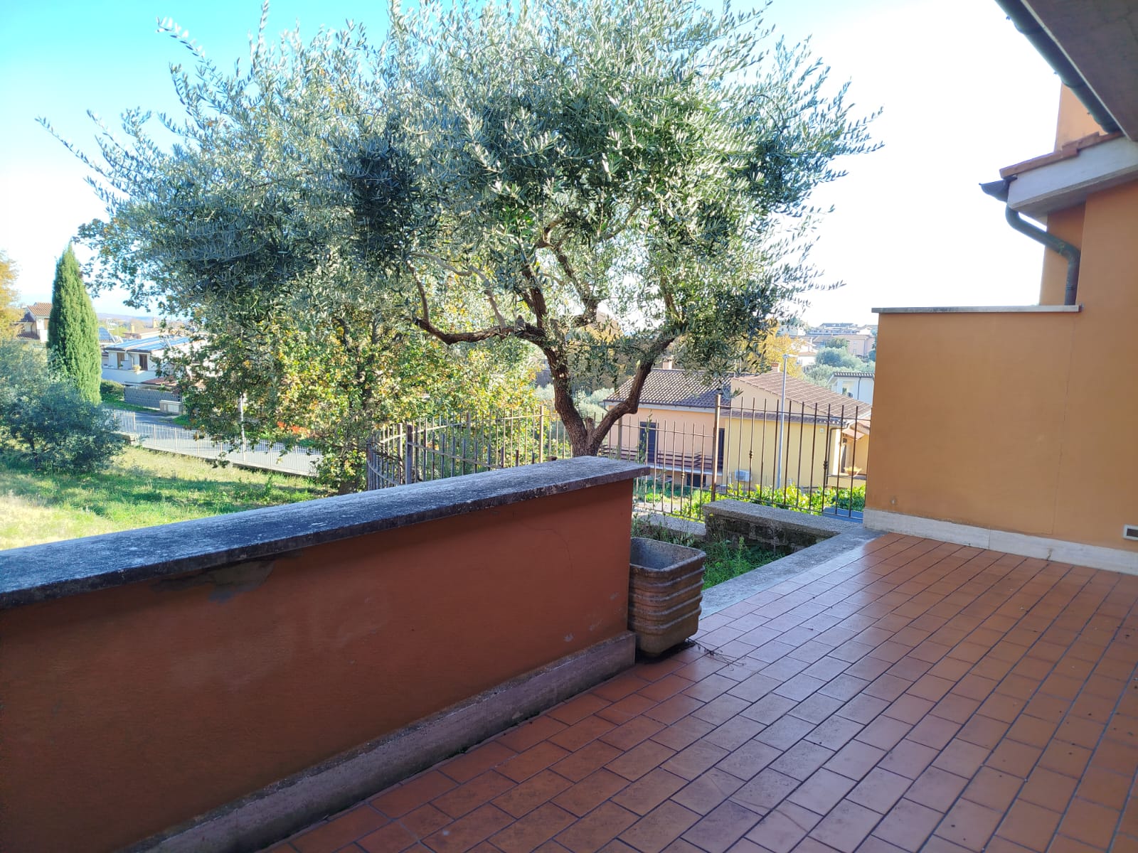 35554A95-7F44-4C34-922F-5FF8290D7793